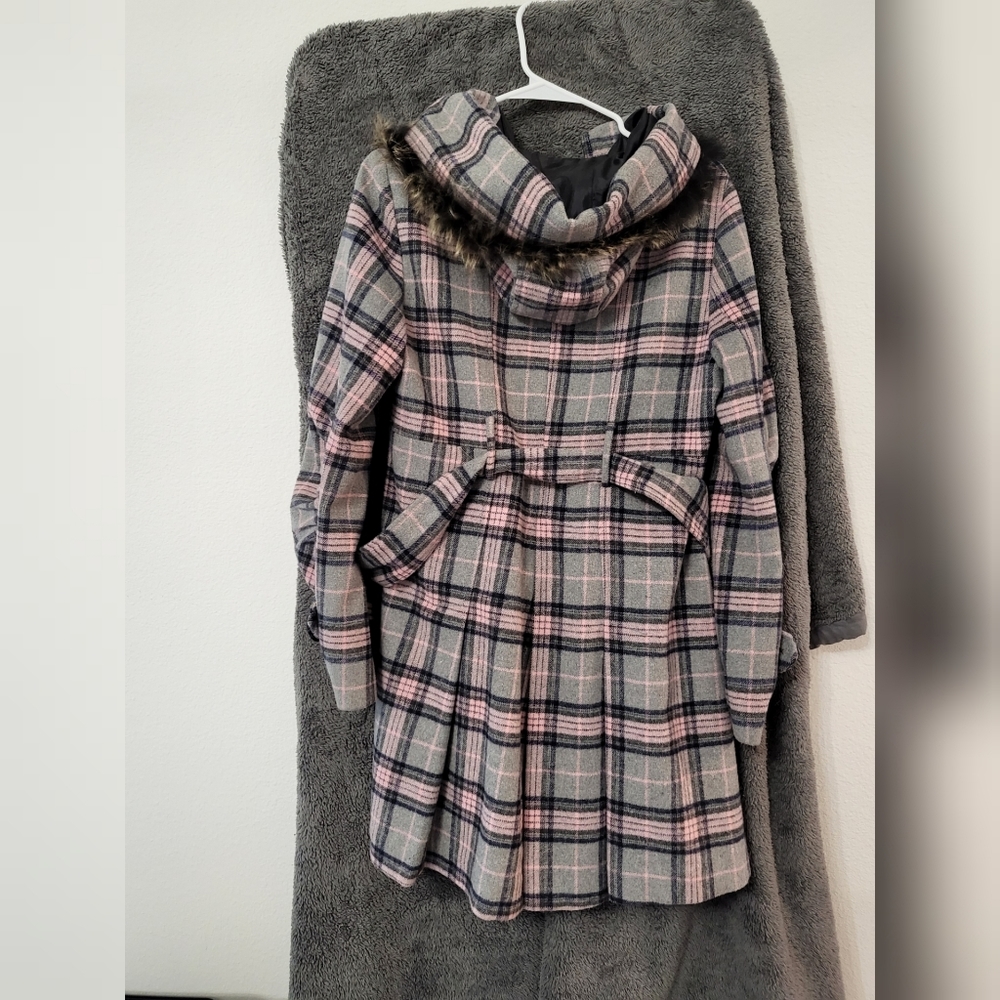 Pink fall coat - Picture 3 of 6